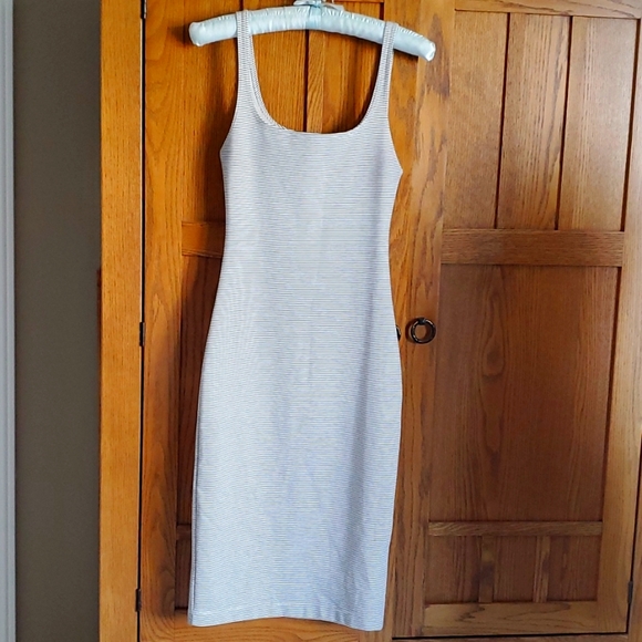 Zara dress - Picture 1 of 5